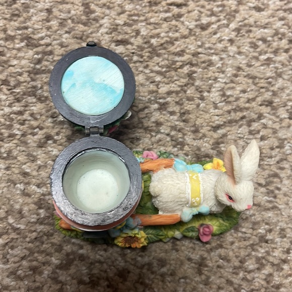 Bunny Knick knacks trinket and jewelry holder decor spring Easter - Picture 9 of 9
